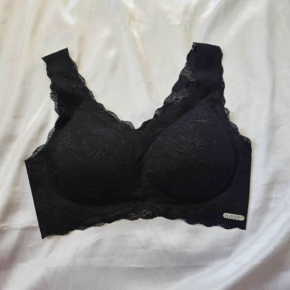 Kissy Bra